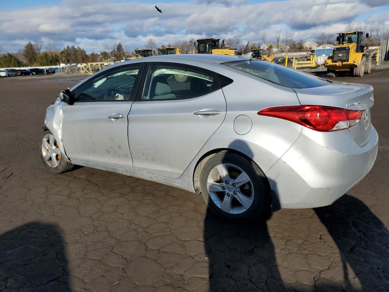 2013 HYUNDAI ELANTRA GL - Image 2