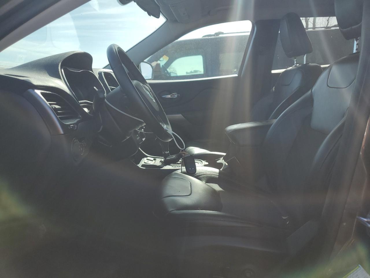 2019 JEEP CHEROKEE L - Image 7