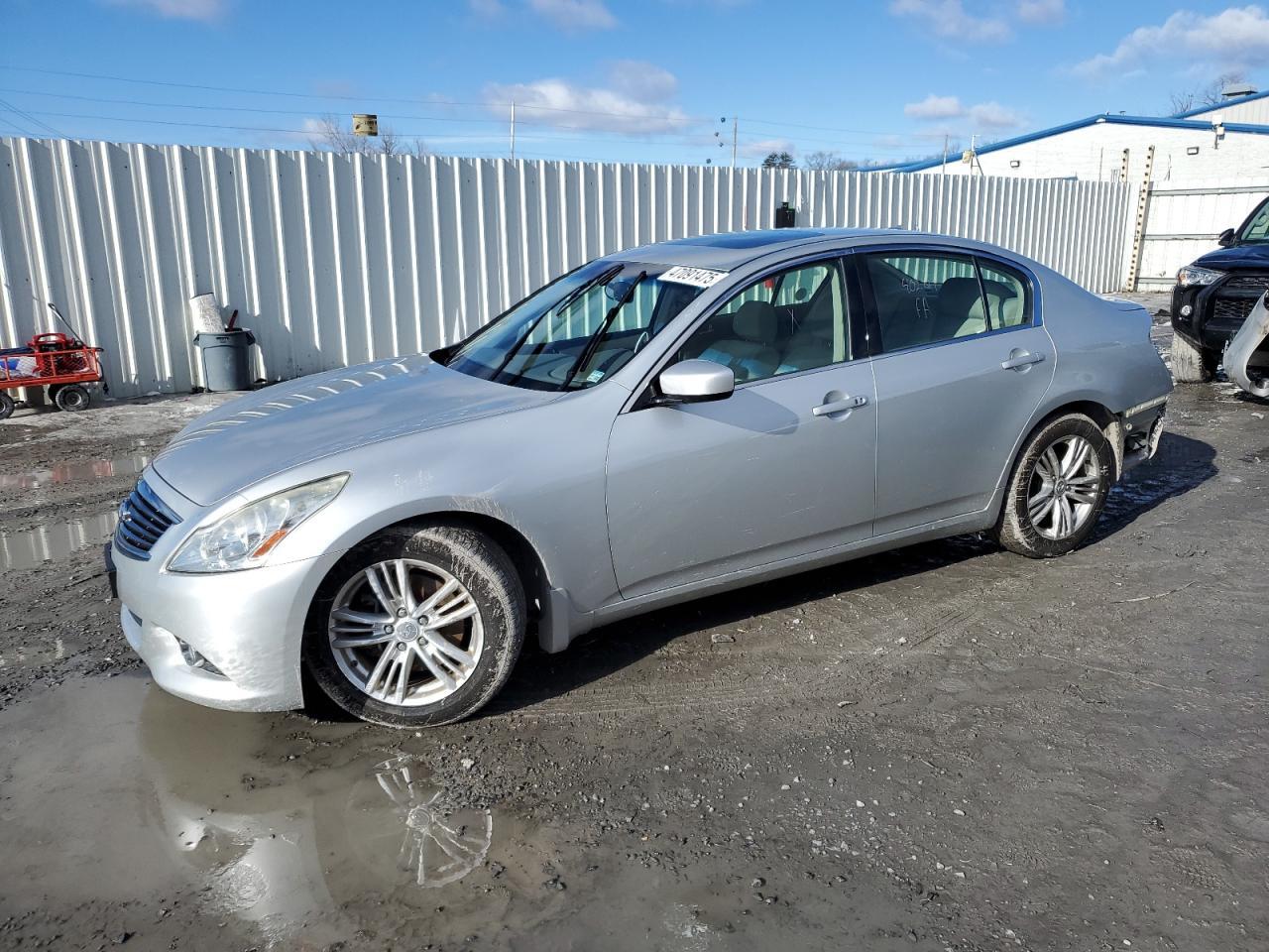 2011 INFINITI G37