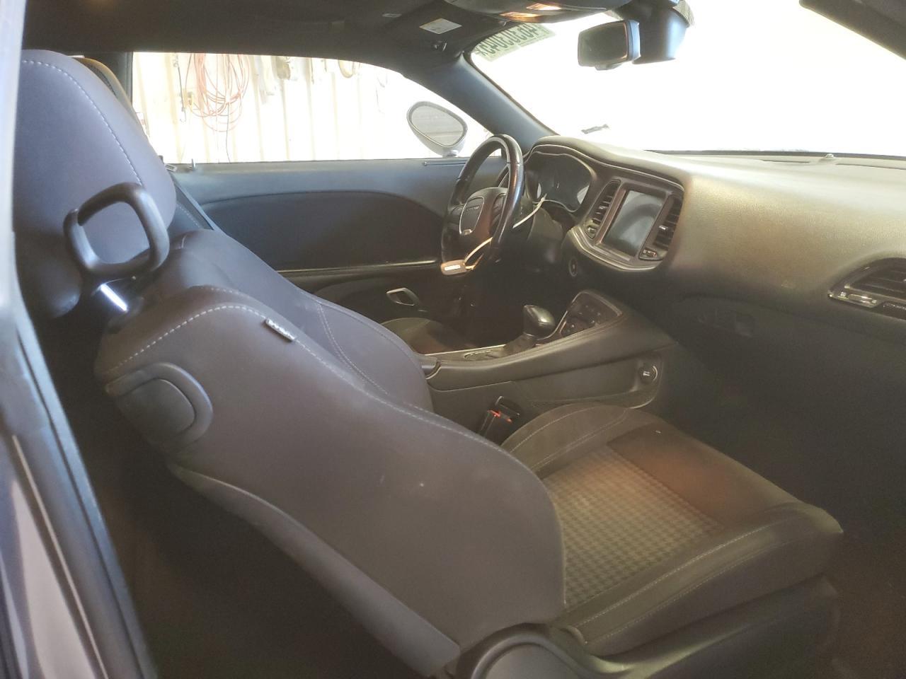 2017 DODGE CHALLENGER - Image 7