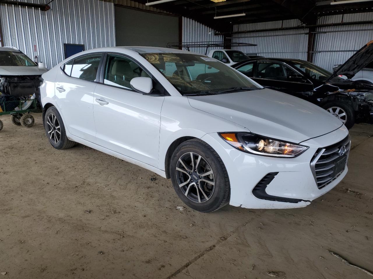 2018 HYUNDAI ELANTRA SE - Фото 4