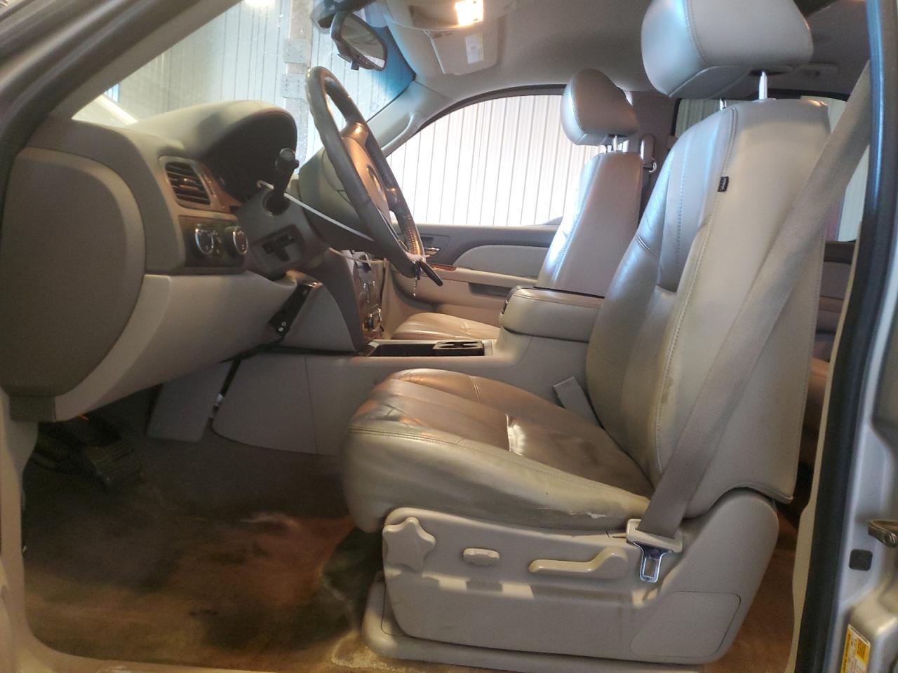 2011 CHEVROLET TAHOE K150 - Image 7