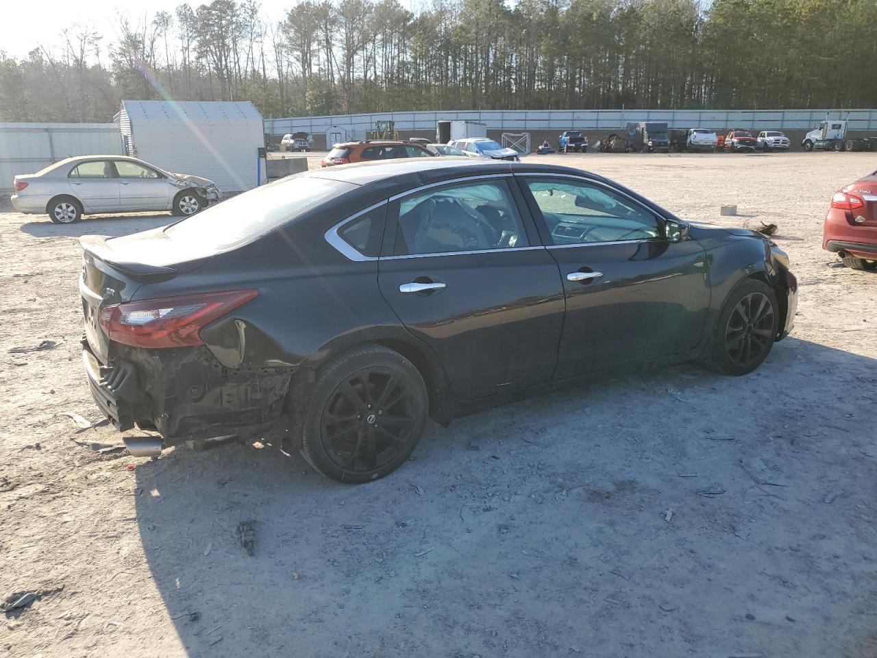 2017 NISSAN ALTIMA 2.5 - Фото 3