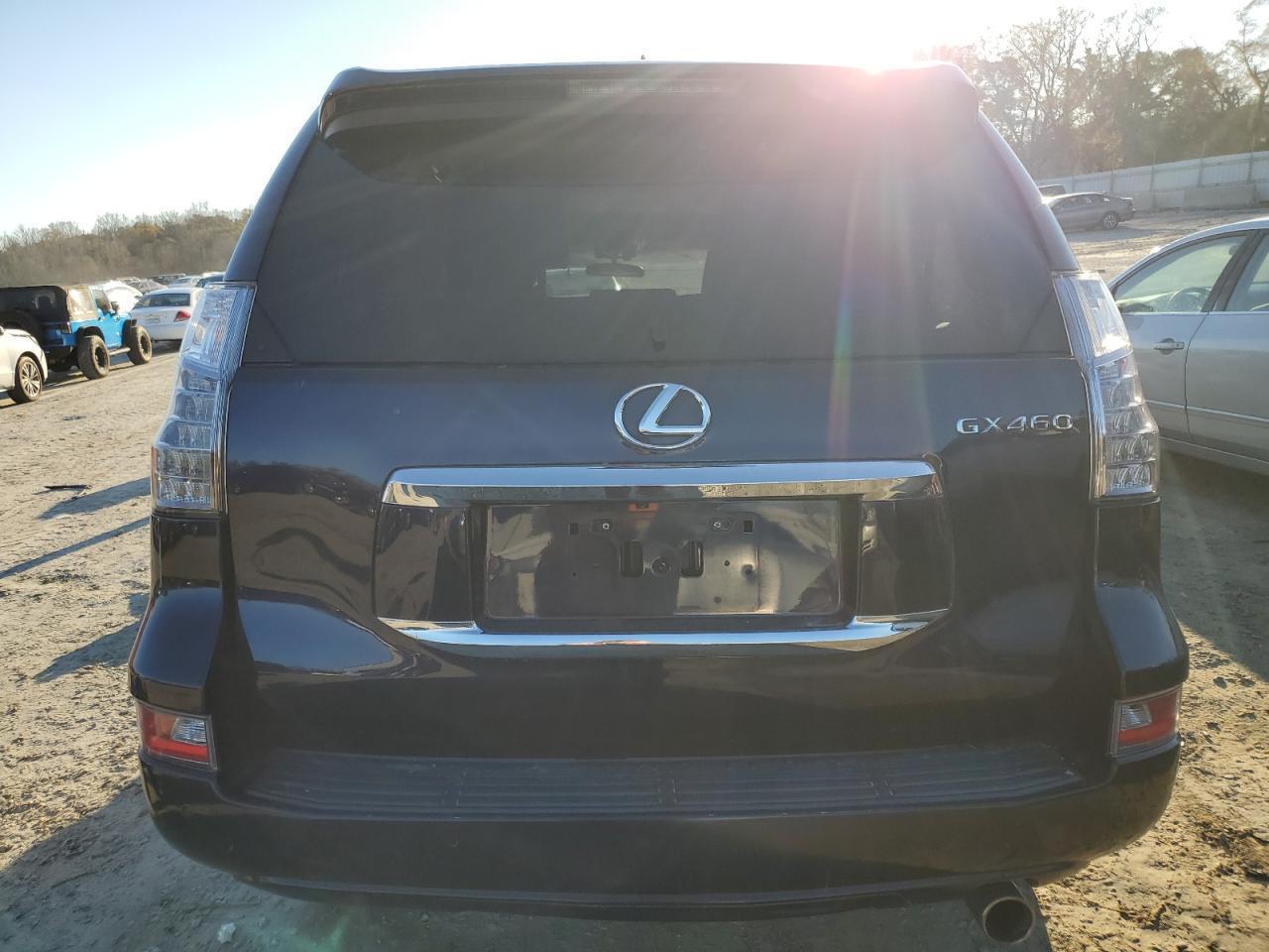 2017 LEXUS GX 460 - Image 6