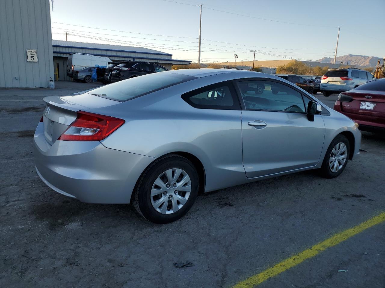 2012 HONDA CIVIC LX - Фото 3
