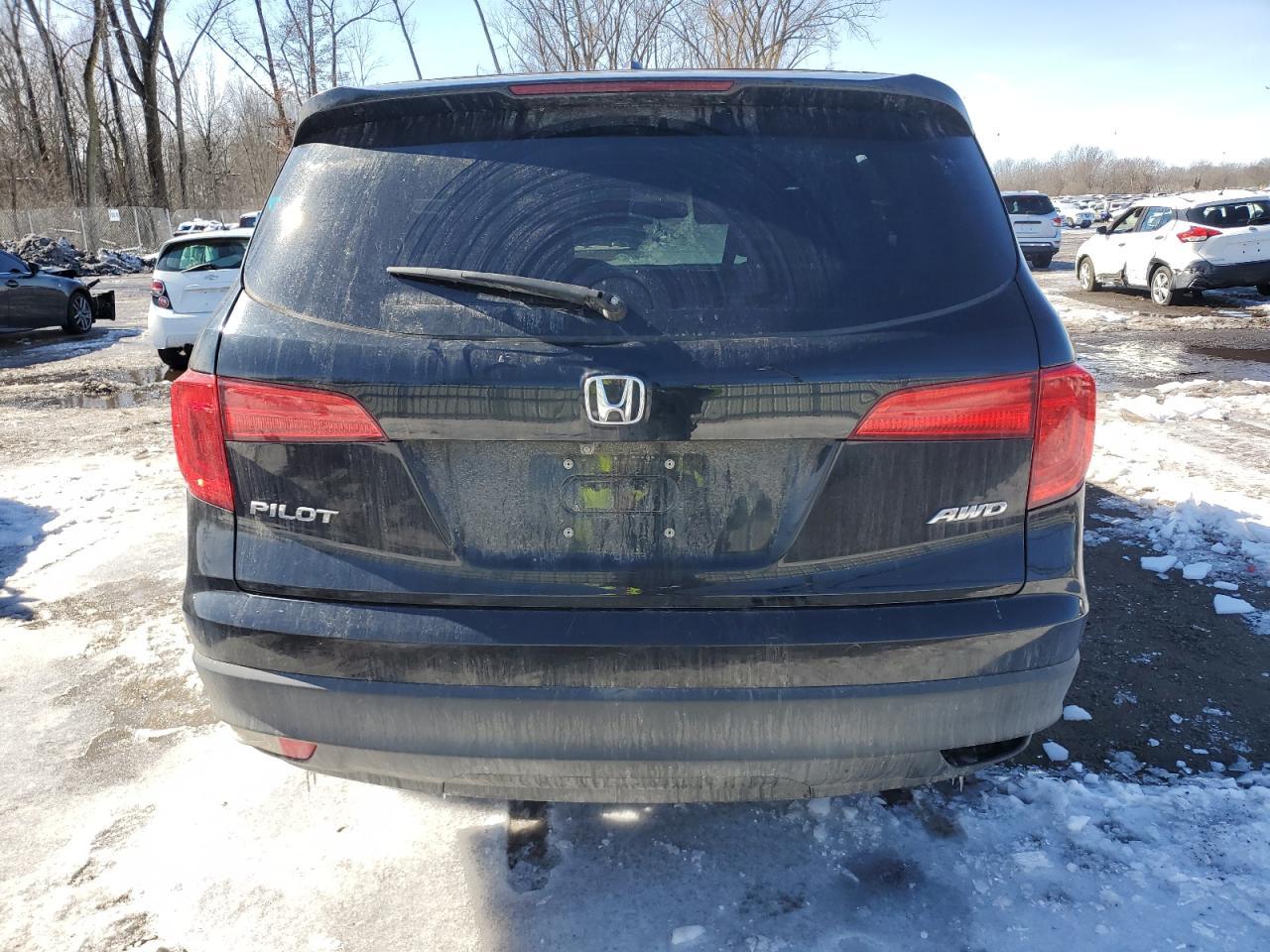 2017 HONDA PILOT EXL - Image 6