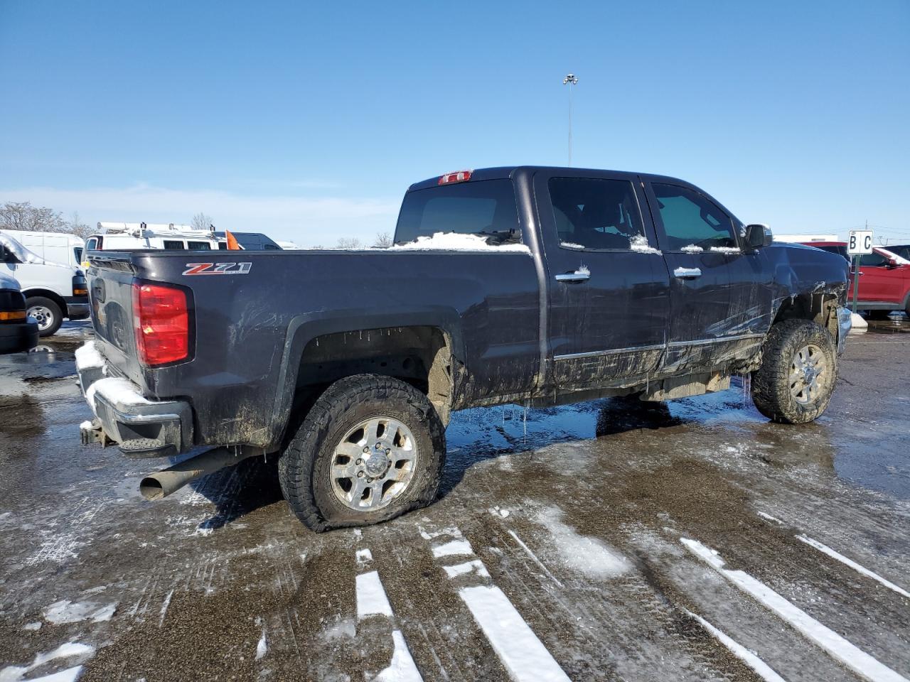 2015 CHEVROLET SILVERADO - Image 3