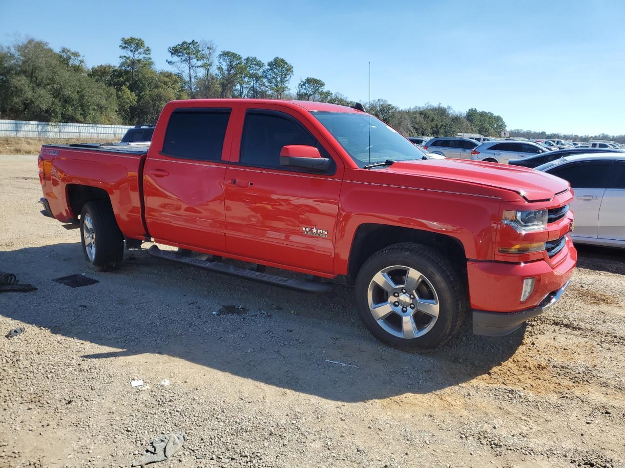 2017 CHEVROLET SILVERADO - Фото 4