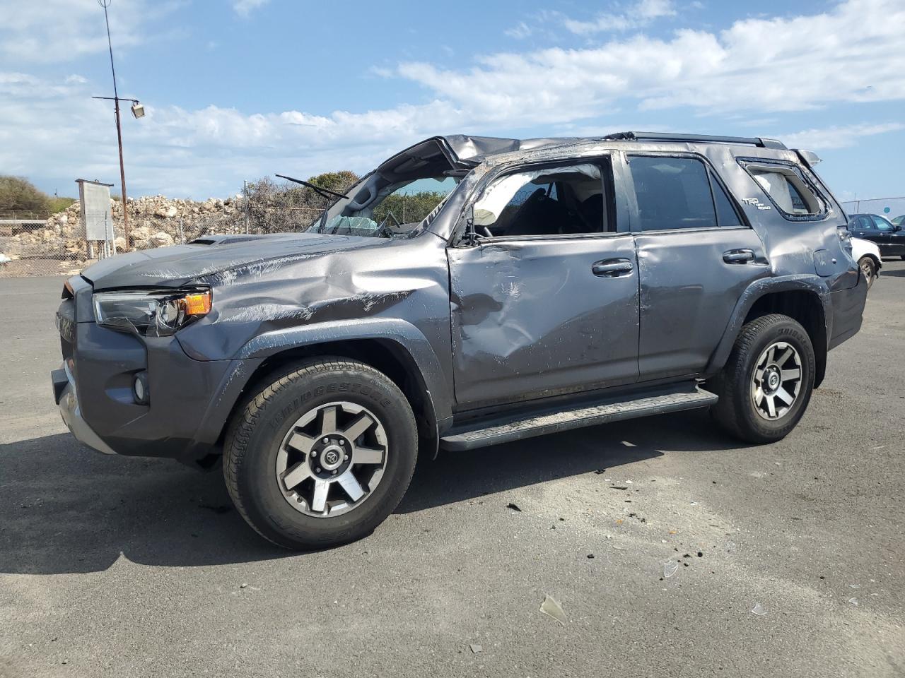 2019 TOYOTA 4RUNNER SR