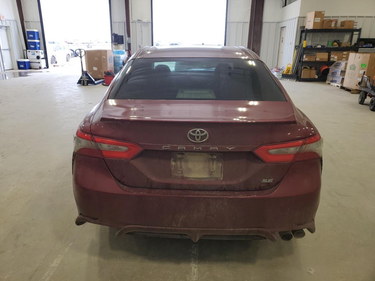 2018 TOYOTA CAMRY L - Фото 6