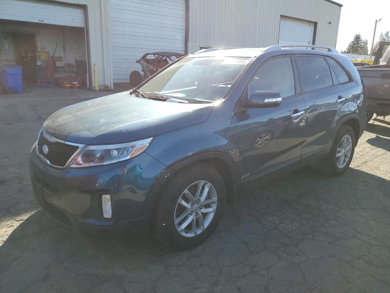 2014 KIA SORENTO LX