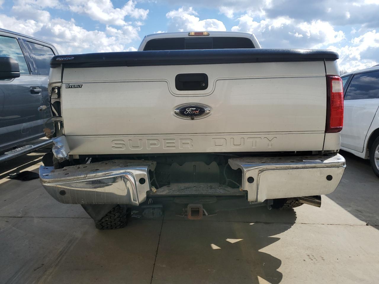 2015 FORD F250 SUPER - Image 6
