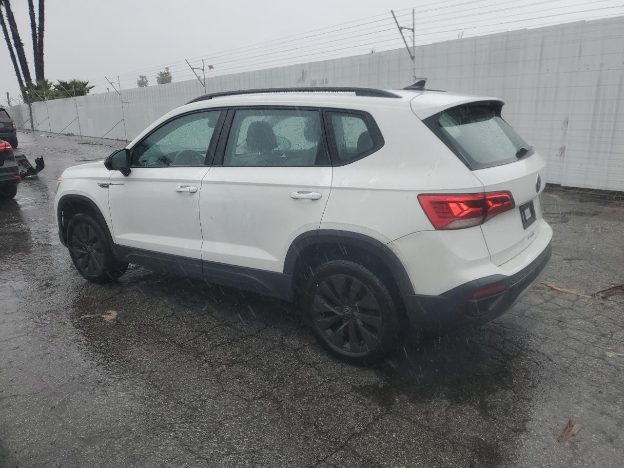 2023 VOLKSWAGEN TAOS S - Image 2