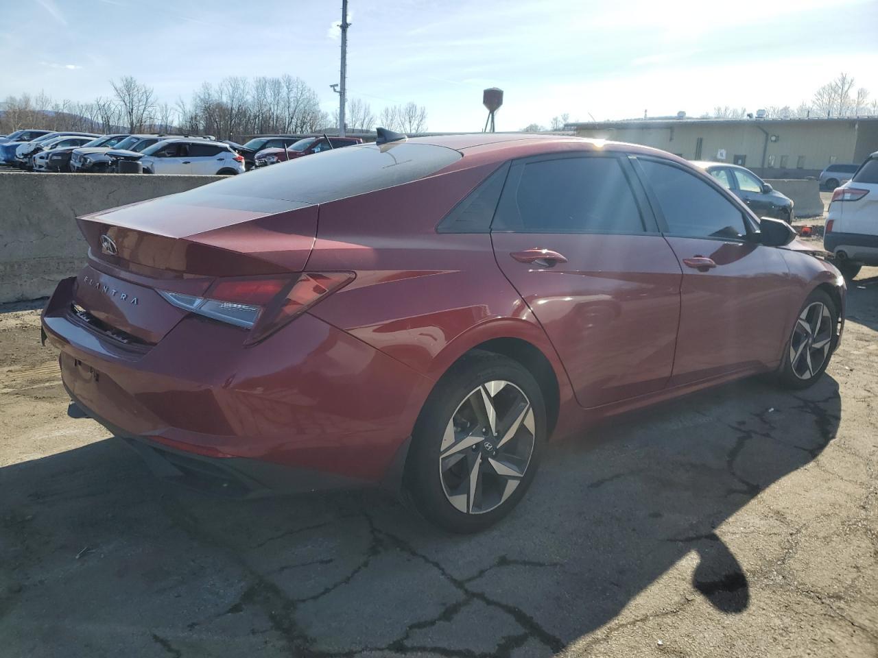 2023 HYUNDAI ELANTRA SE - Фото 3