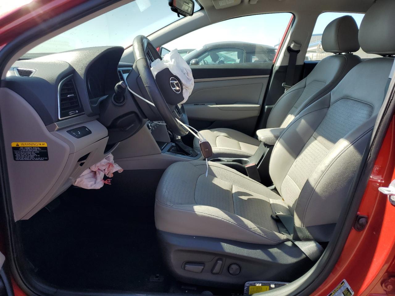 2017 HYUNDAI ELANTRA SE - Image 7
