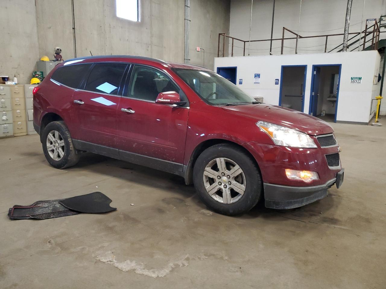 2011 CHEVROLET TRAVERSE L - Фото 4