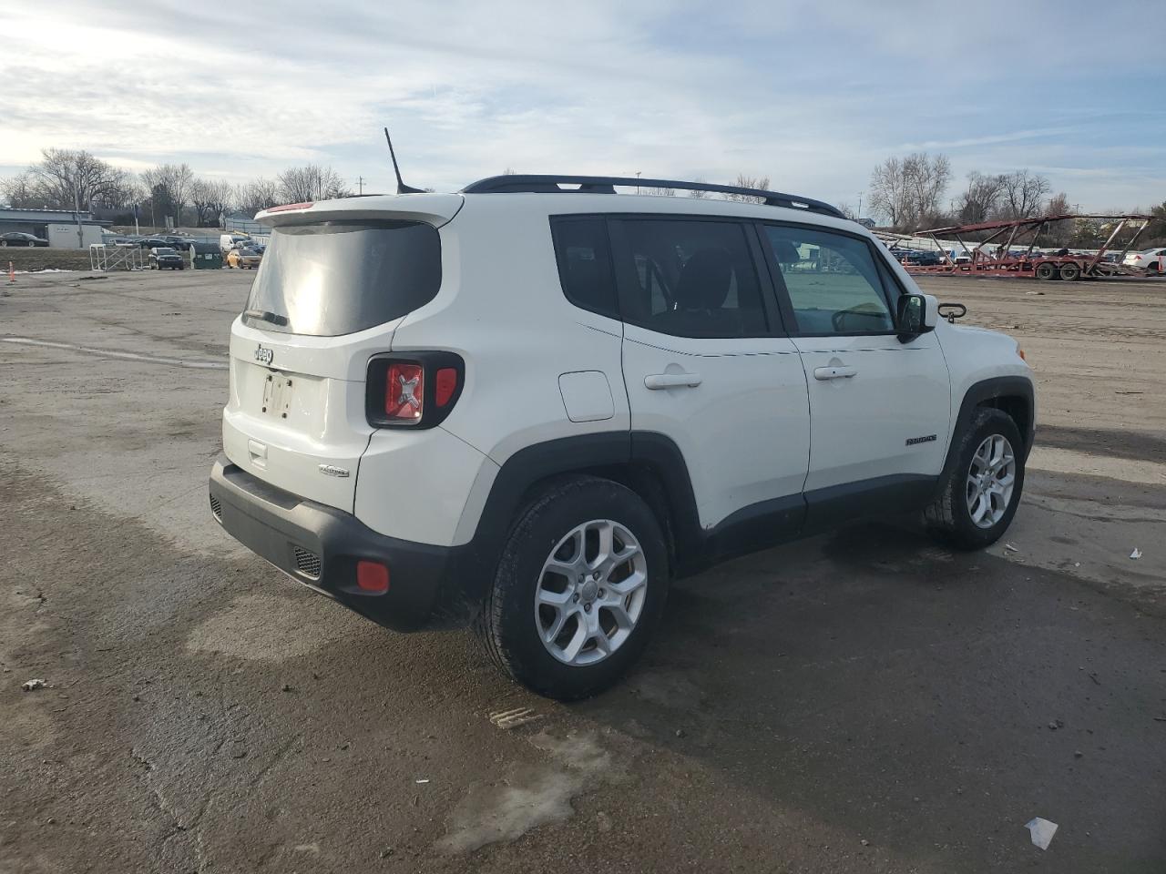 2018 JEEP RENEGADE L - Image 3