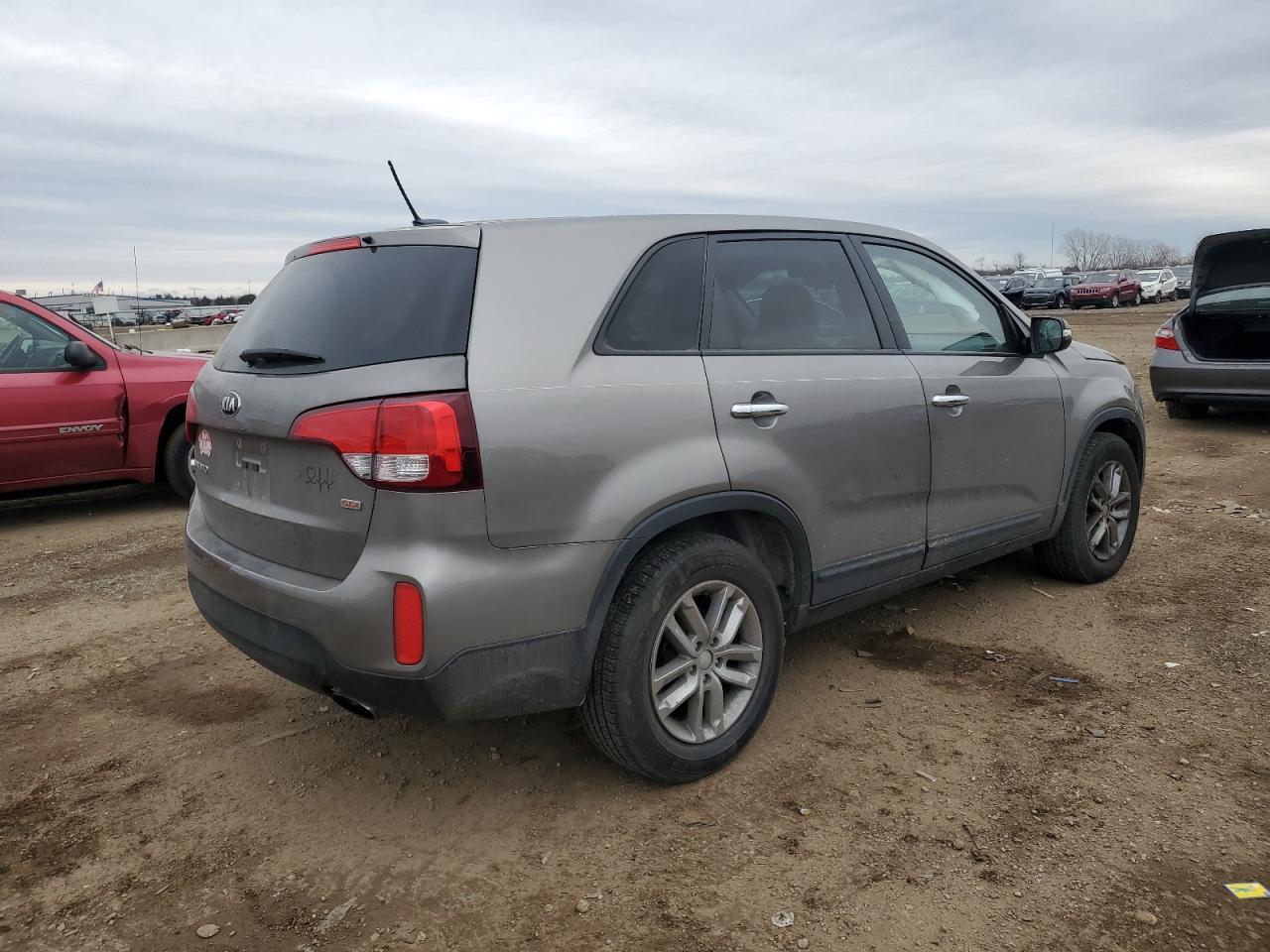2015 KIA SORENTO LX - Image 3