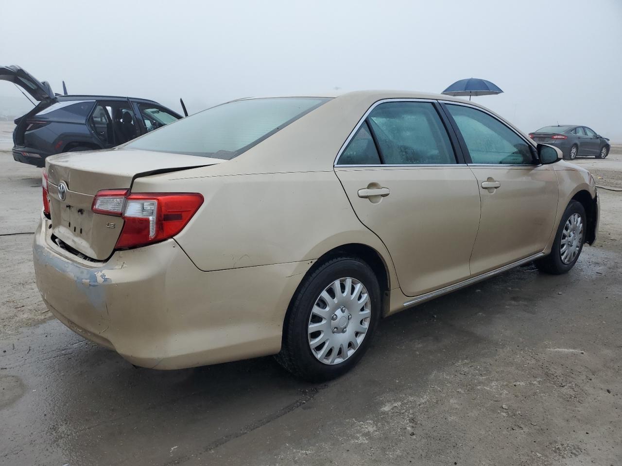 2012 TOYOTA CAMRY BASE - Фото 3