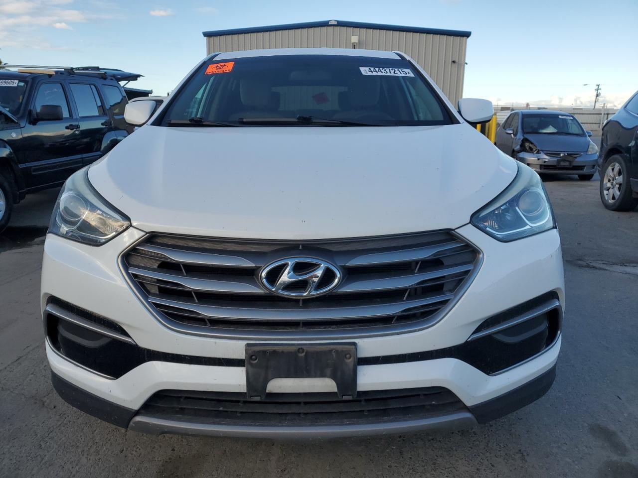 2017 HYUNDAI SANTA FE S - Image 5