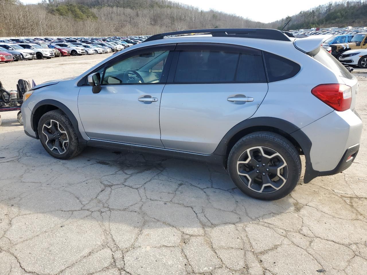 2015 SUBARU XV CROSSTR - Image 2