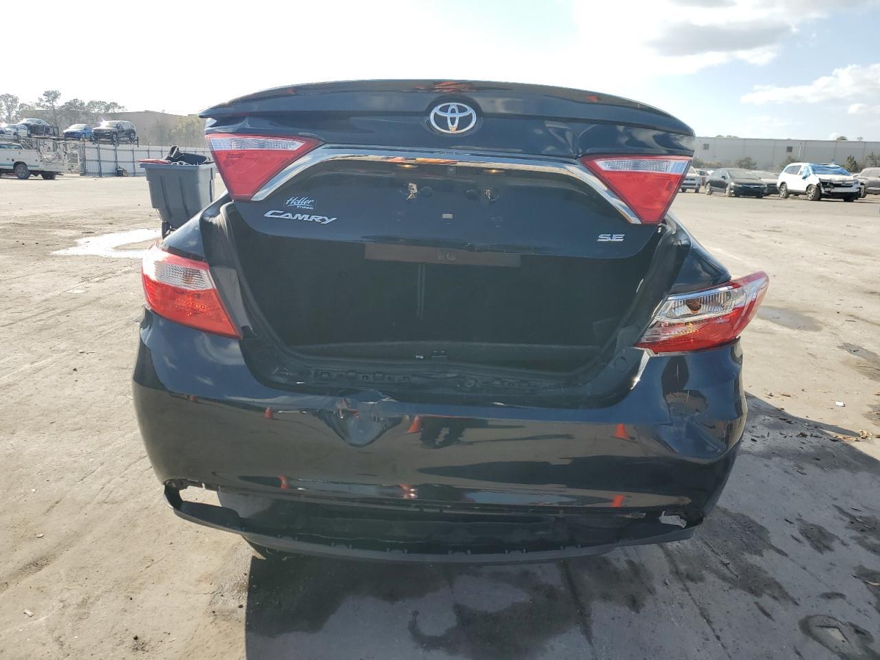 2015 TOYOTA CAMRY LE - Image 6