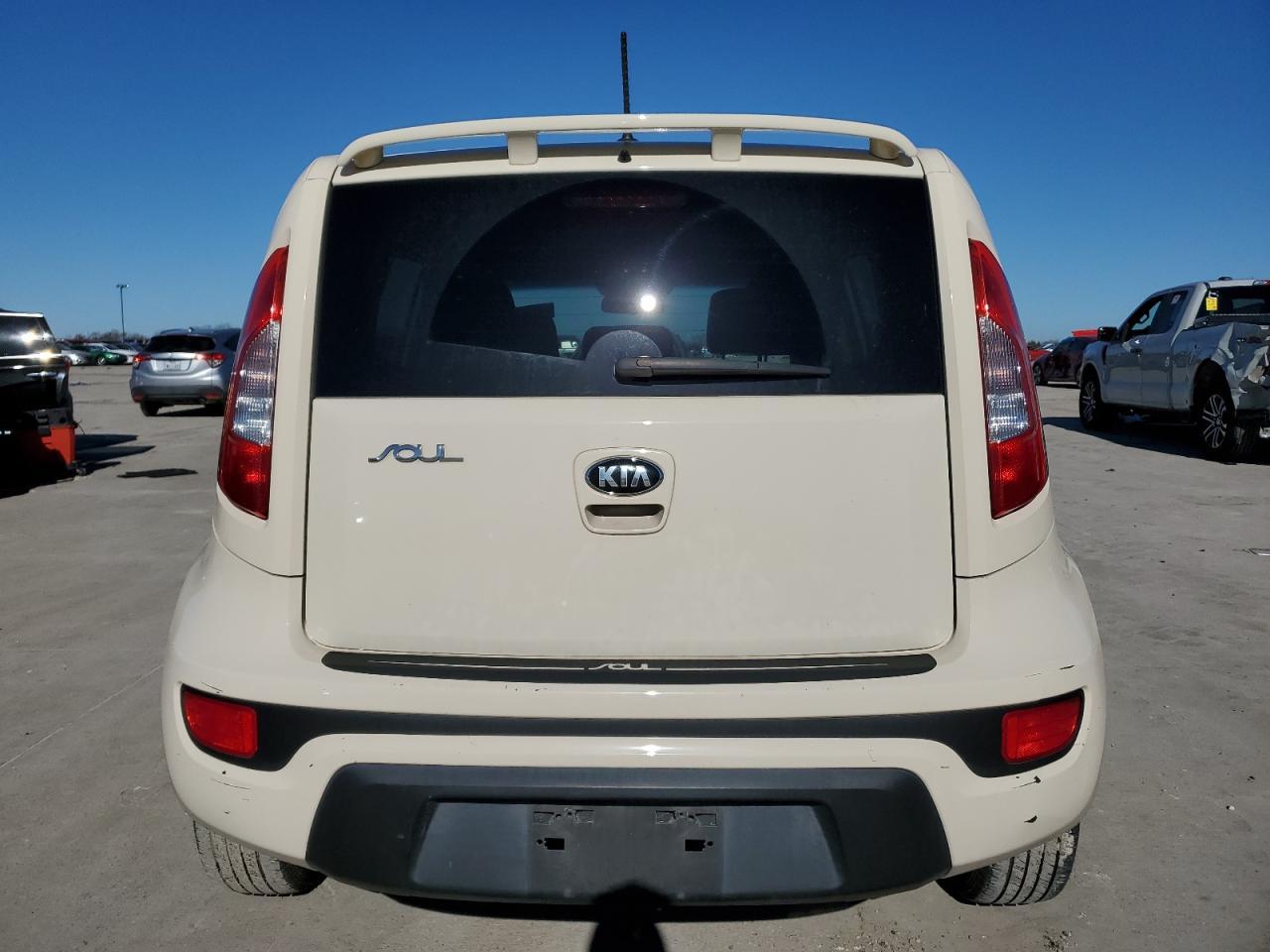 2013 KIA SOUL - Image 6