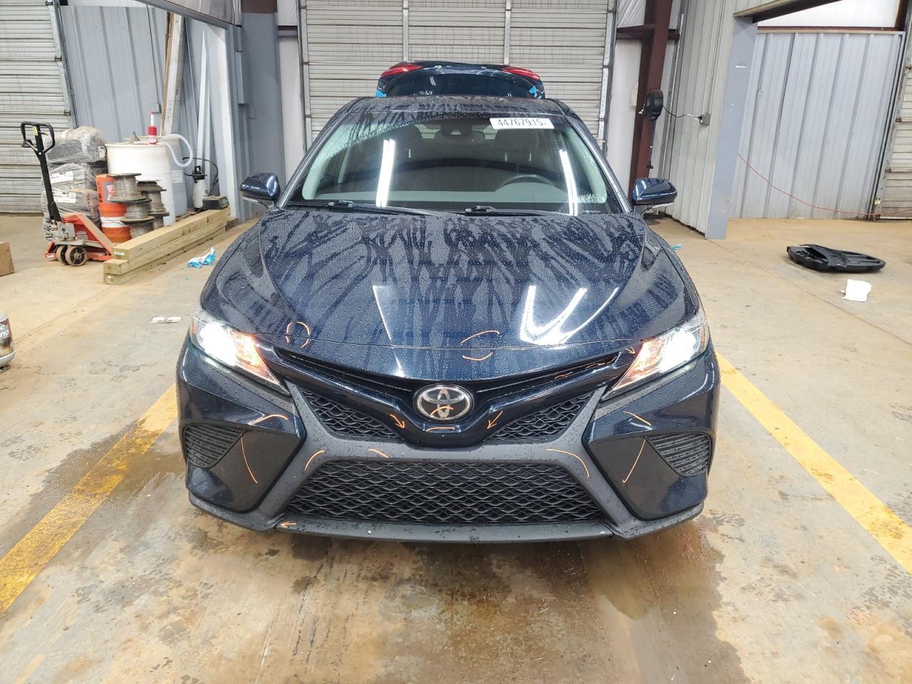 2018 TOYOTA CAMRY L - Фото 5