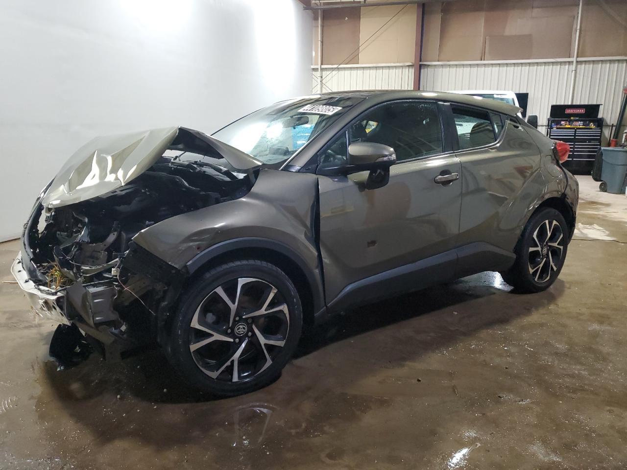 2021 TOYOTA C-HR XLE