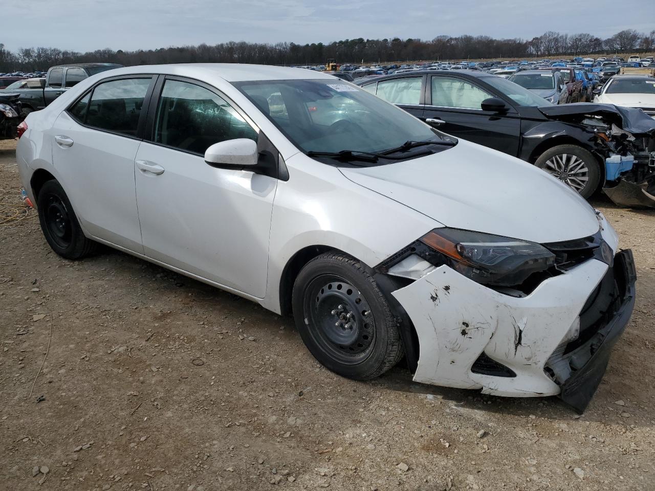 2018 TOYOTA COROLLA L - Image 4