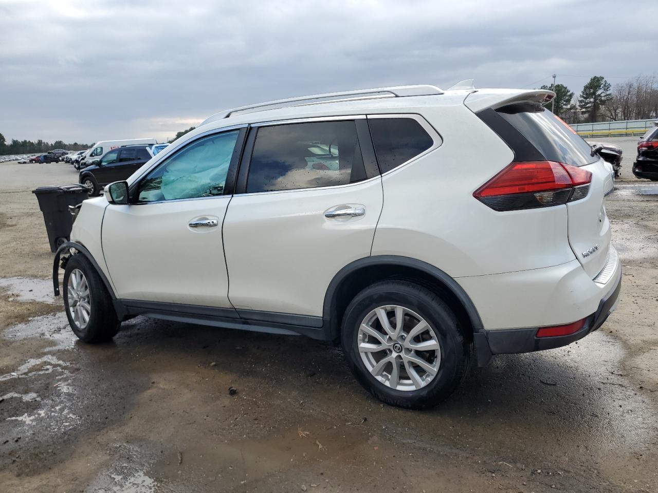 2017 NISSAN ROGUE S - Фото 2