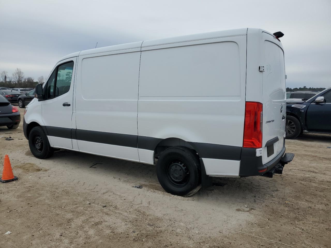 2024 MERCEDES-BENZ SPRINTER 2 - Фото 2