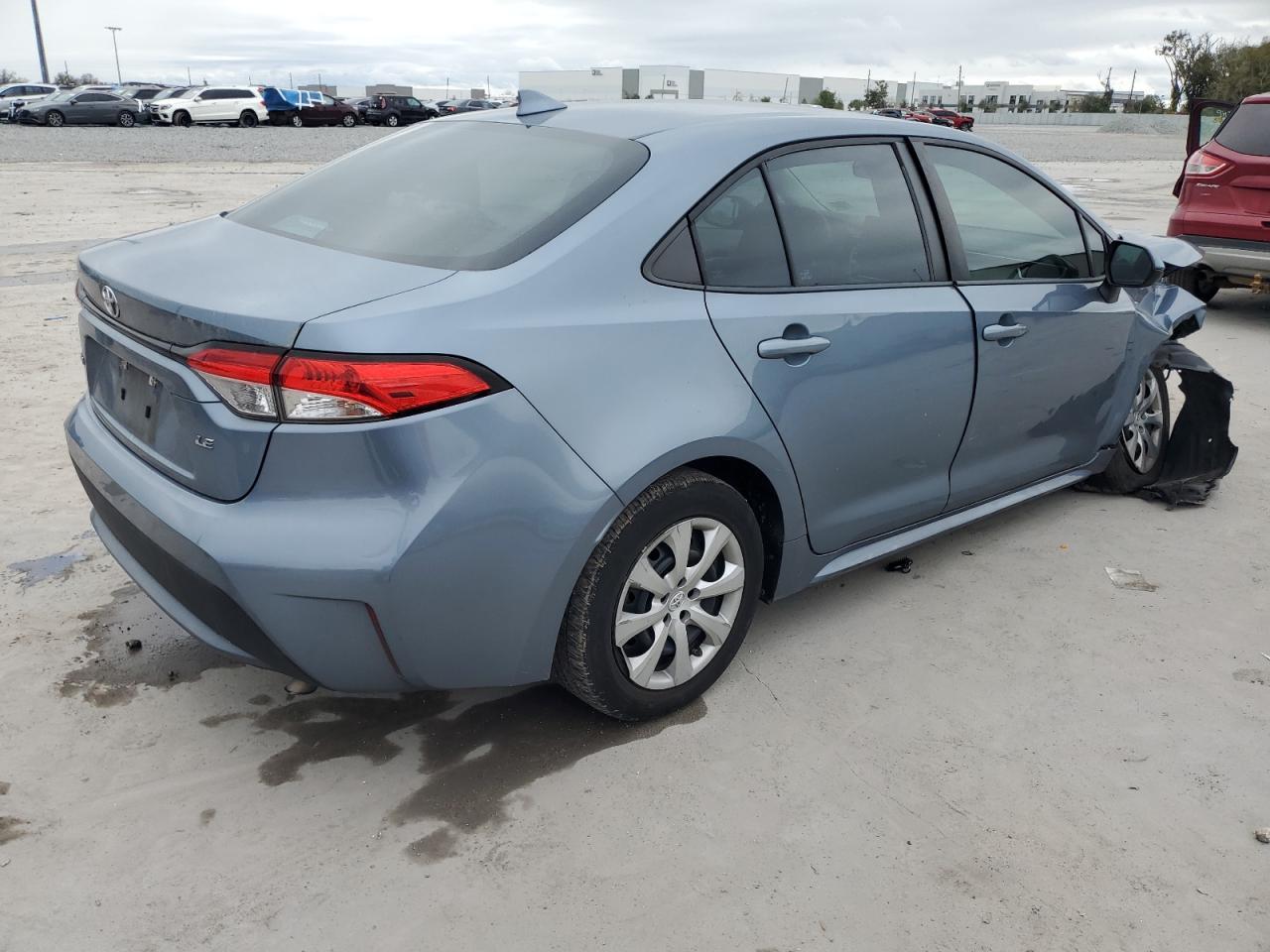 2020 TOYOTA COROLLA LE - Фото 3
