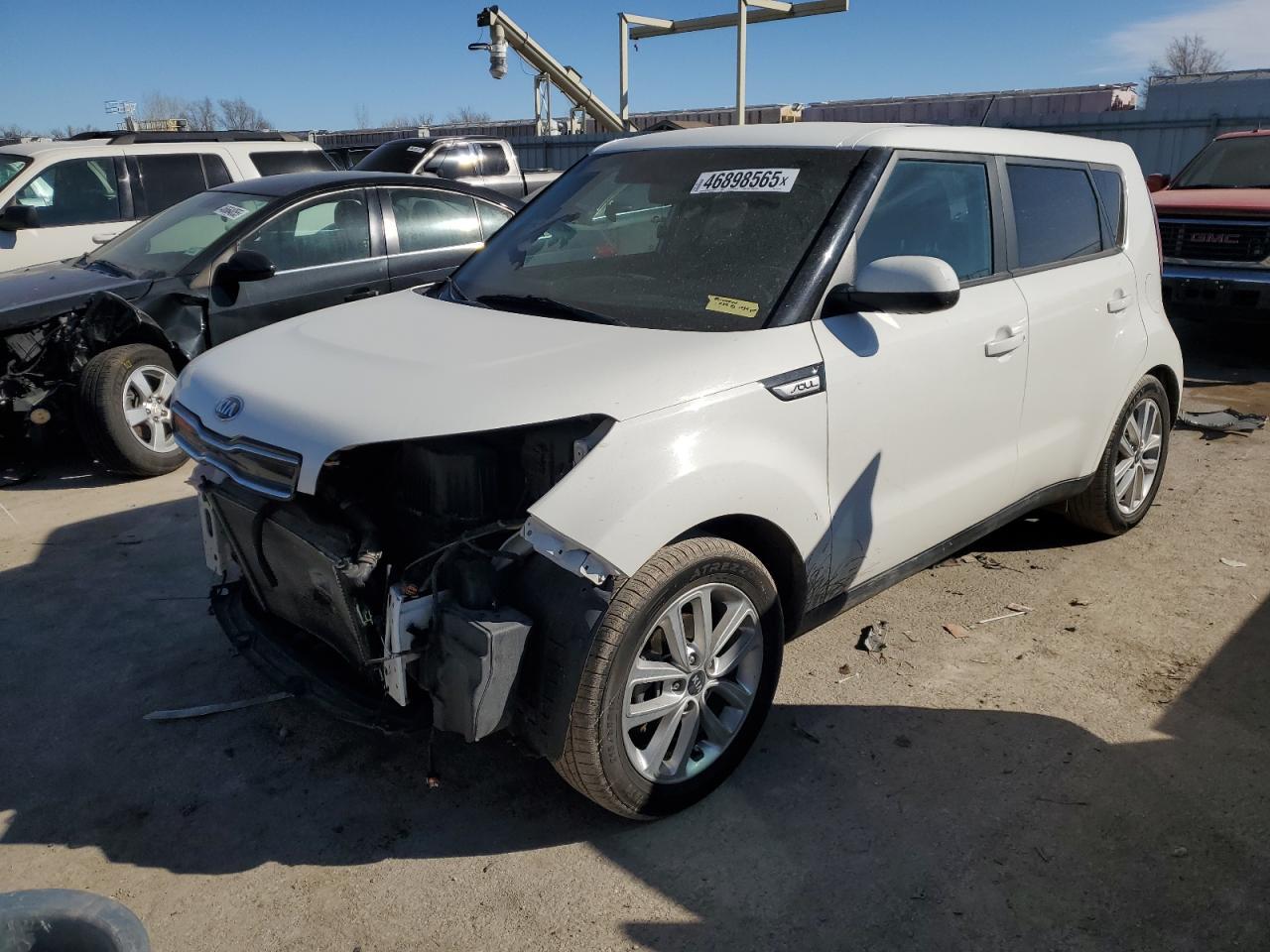 2019 KIA SOUL +