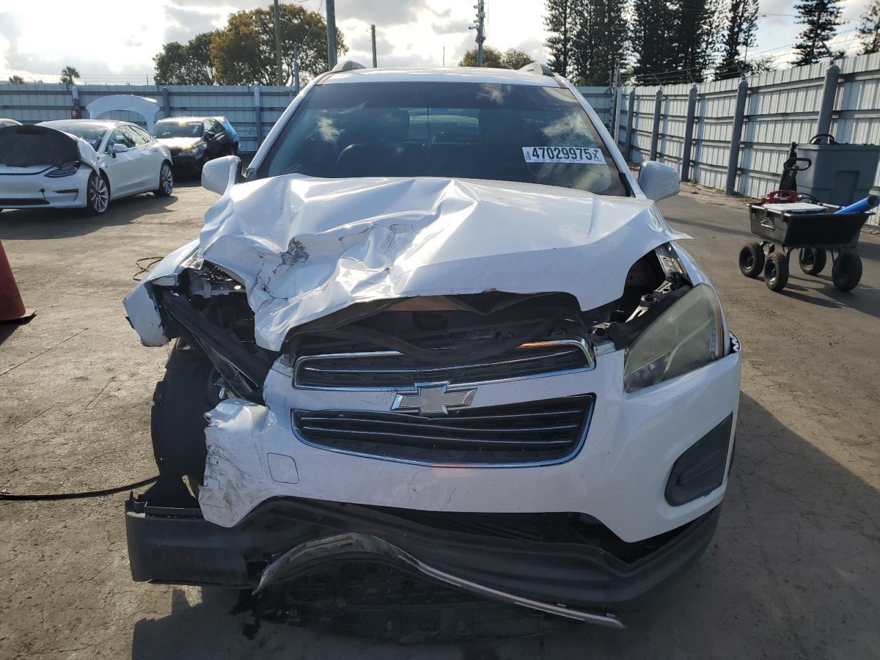 2015 CHEVROLET TRAX 1LT - Фото 5