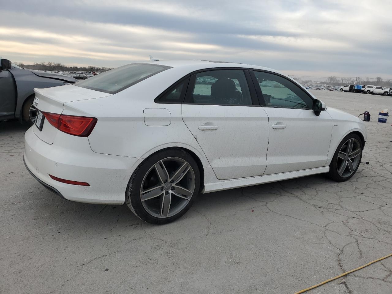 2016 AUDI A3 PREMIUM - Фото 3