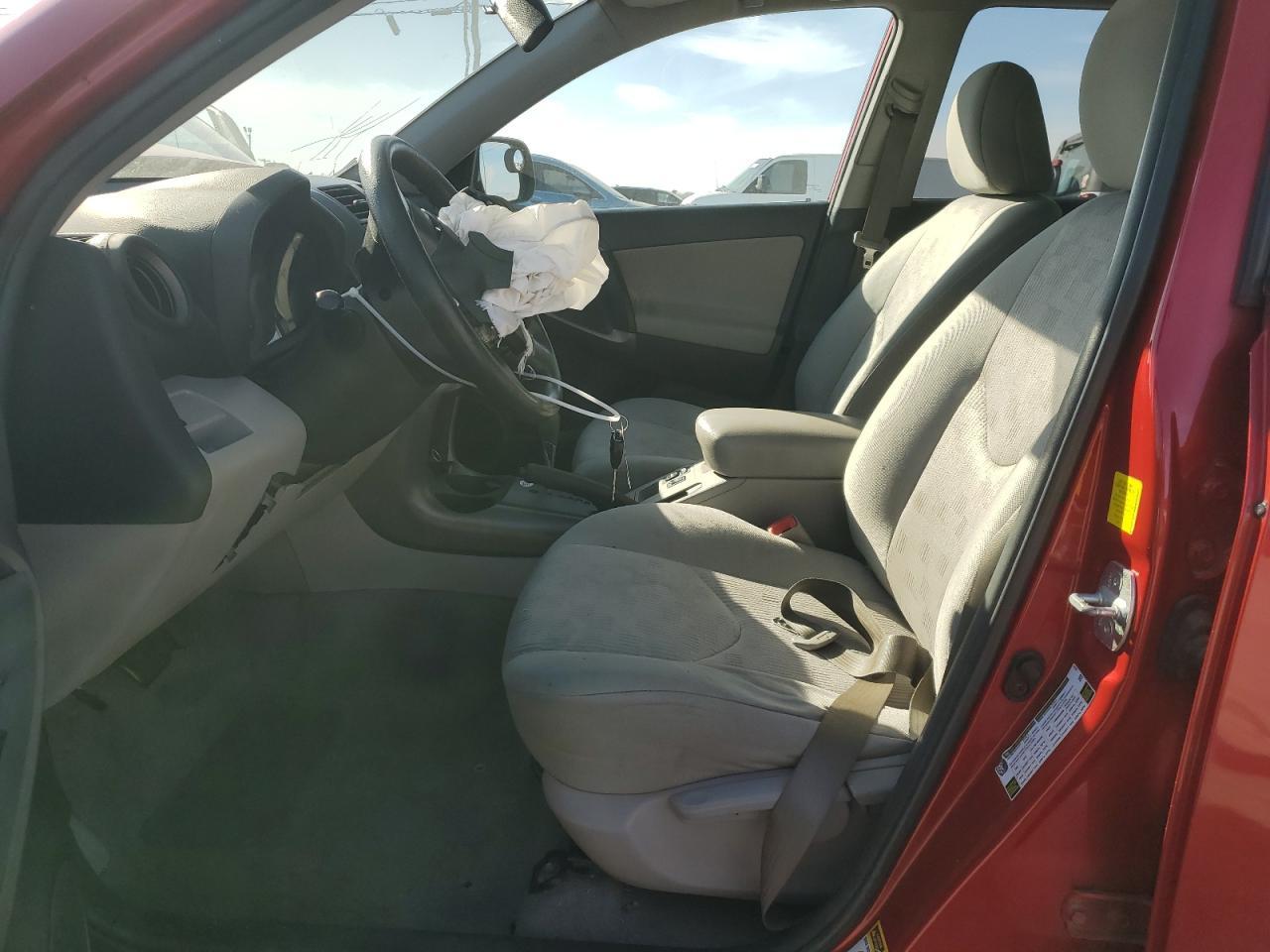 2011 TOYOTA RAV4 - Image 7