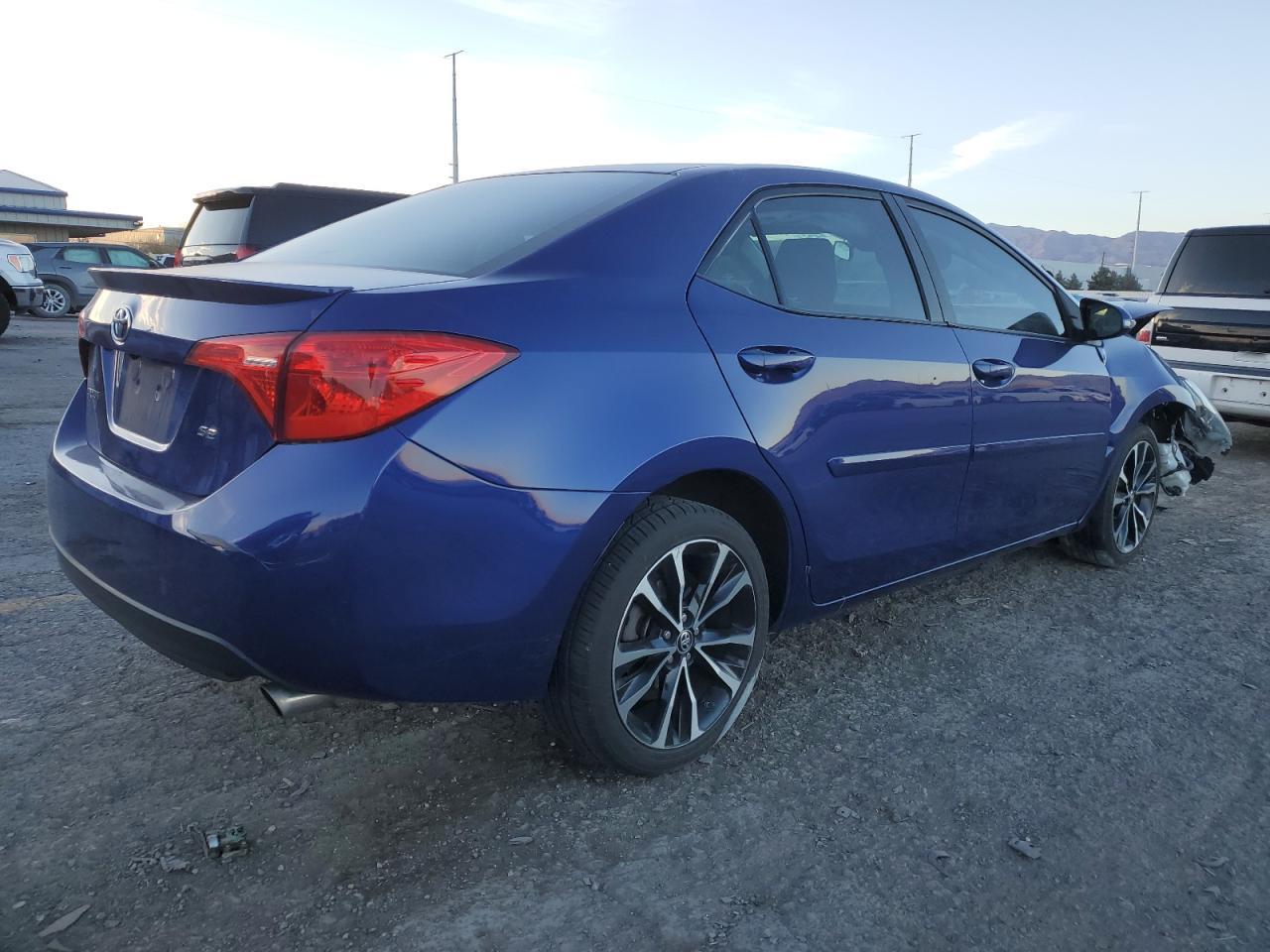 2018 TOYOTA COROLLA L - Фото 3