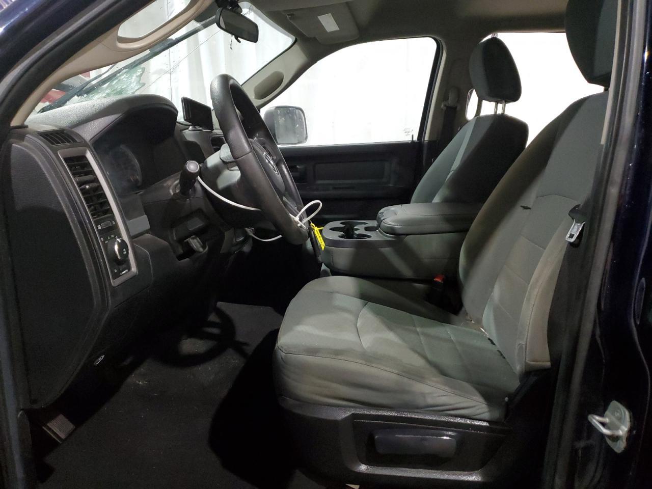 2014 RAM 1500 ST - Image 7