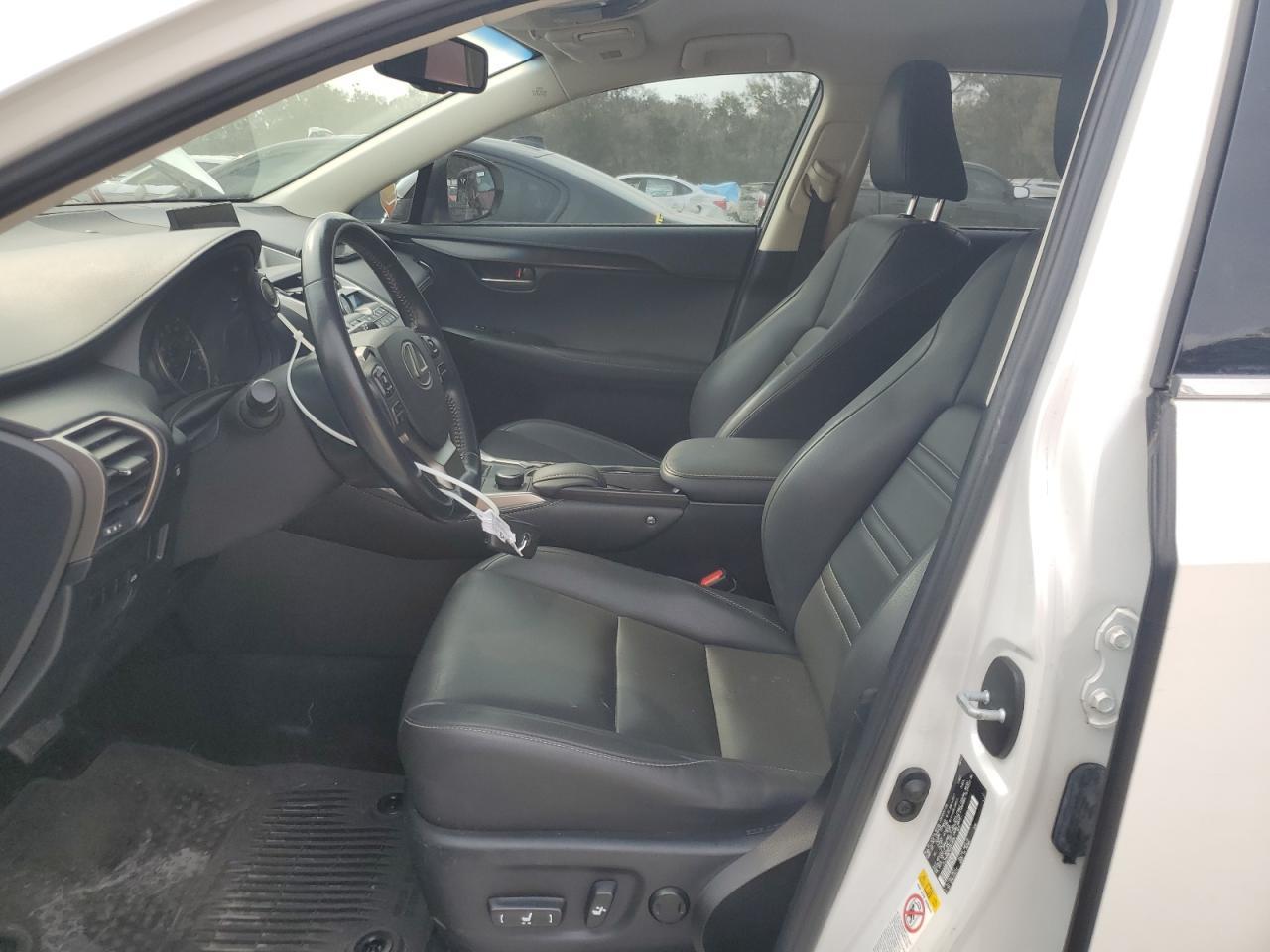 2017 LEXUS NX 200T BA - Фото 7