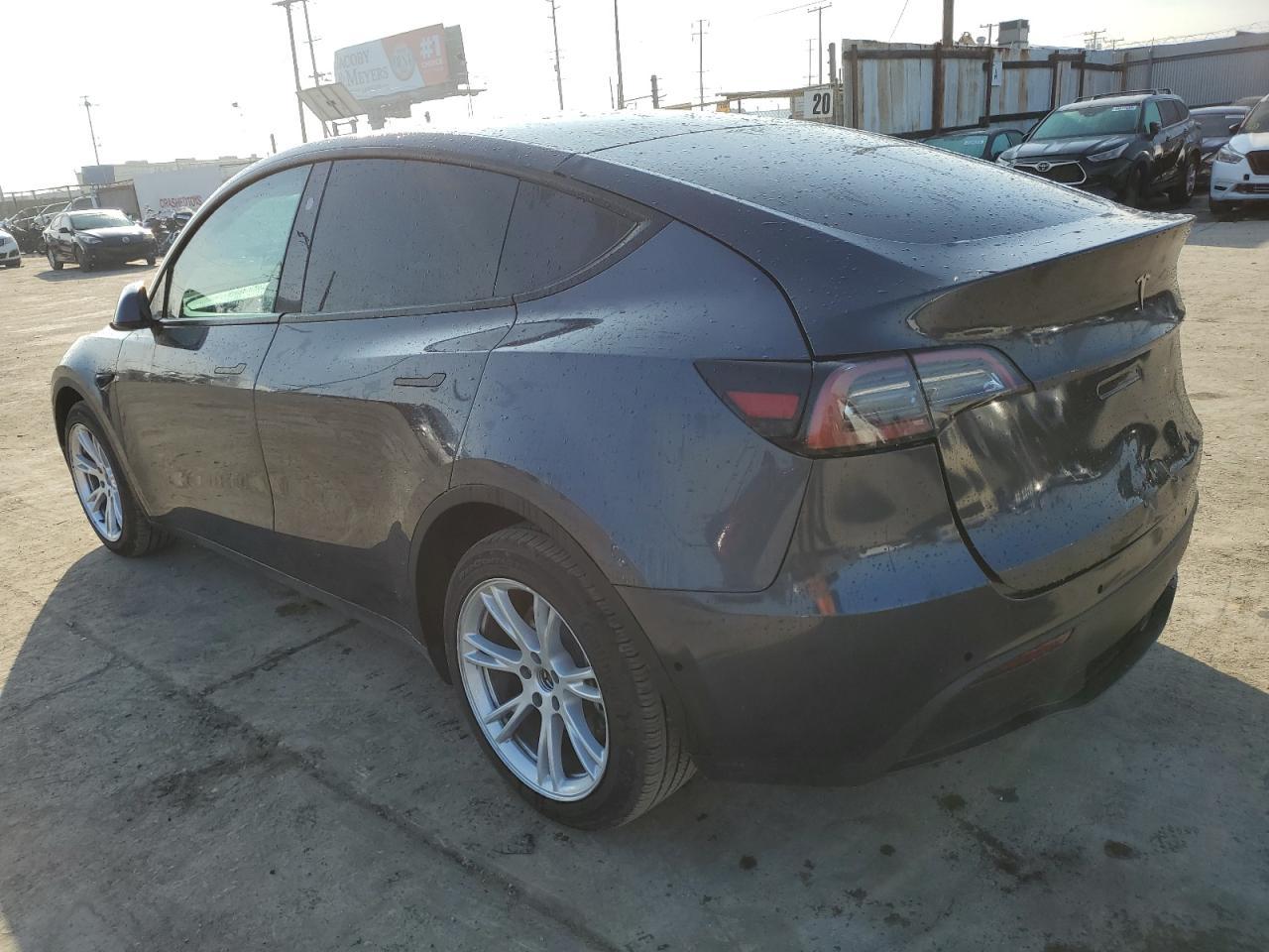 2023 TESLA MODEL Y - Фото 2