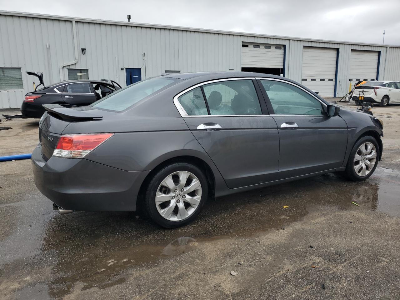 2010 HONDA ACCORD EXL - Image 3