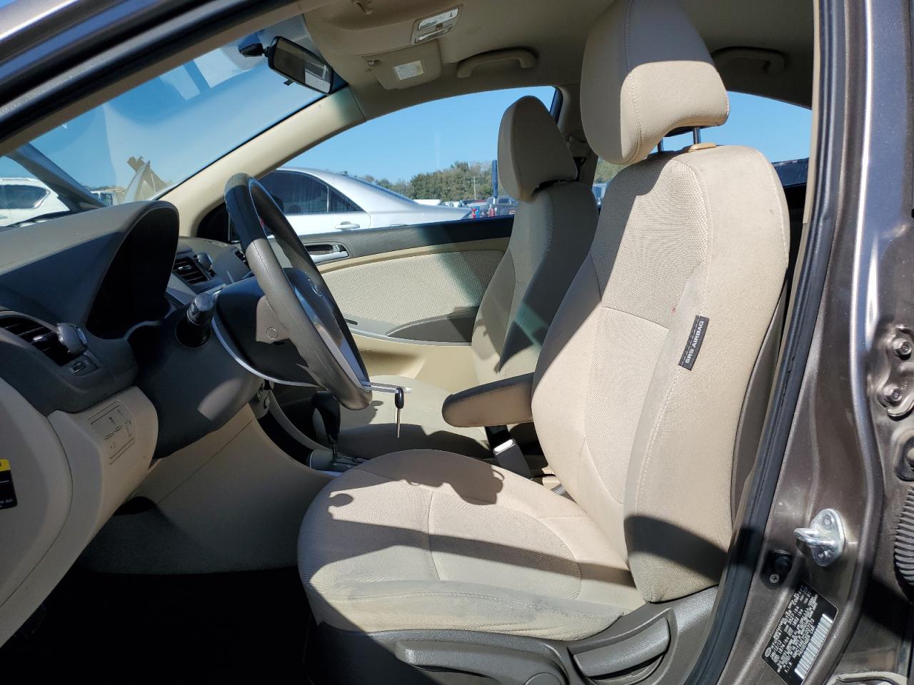 2012 HYUNDAI ACCENT GLS - Image 7
