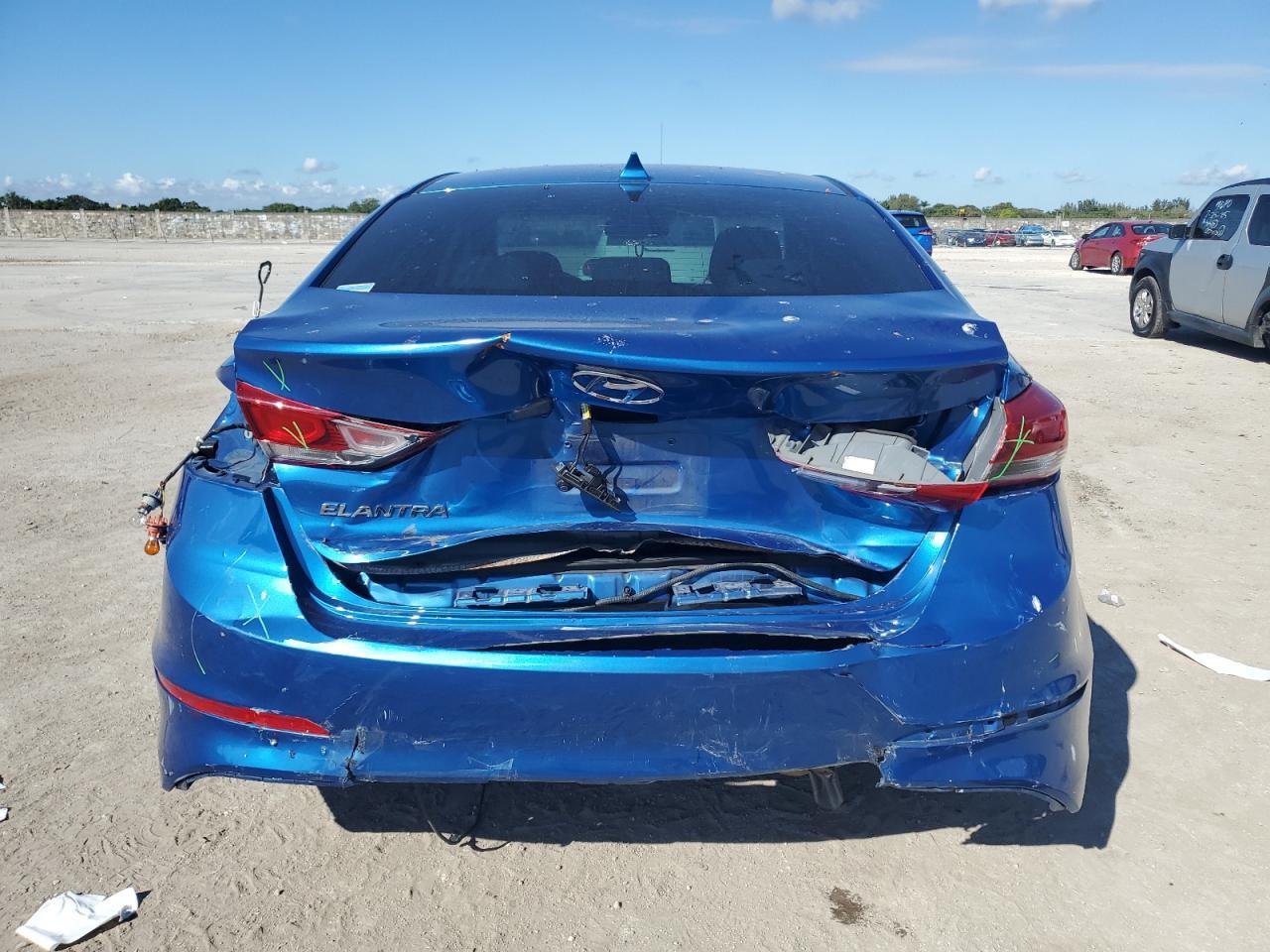 2018 HYUNDAI ELANTRA SE - Image 6