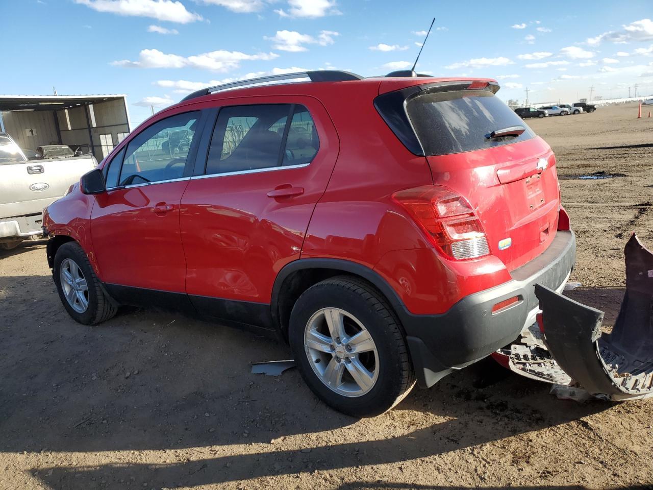 2015 CHEVROLET TRAX 1LT - Image 2