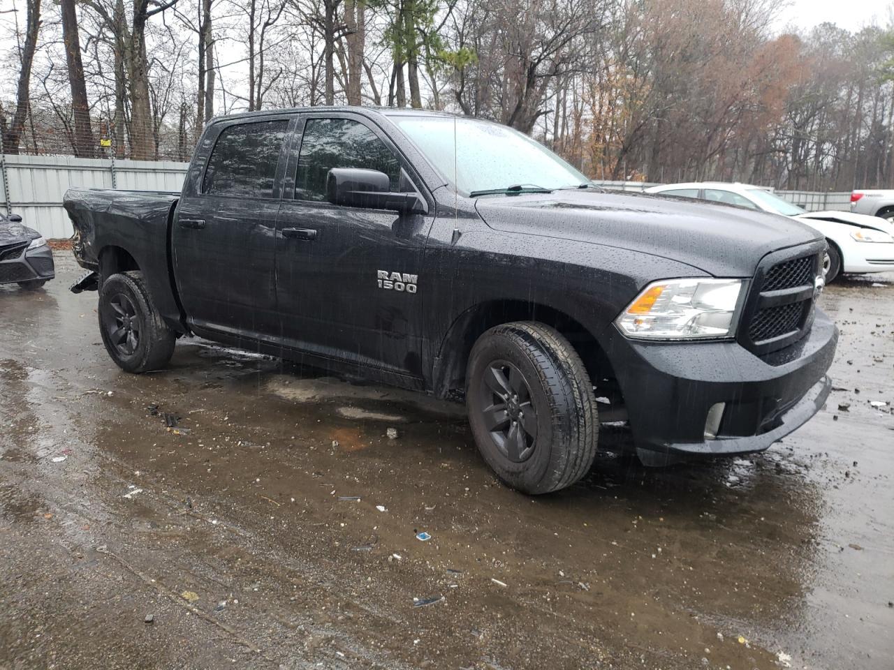 2017 RAM 1500 ST - Image 4