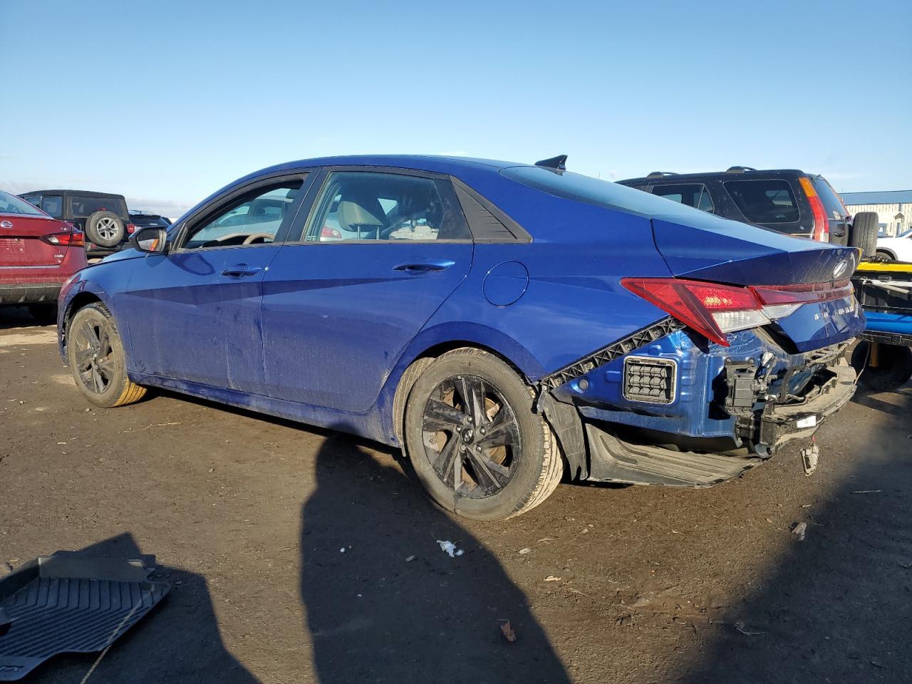 2022 HYUNDAI ELANTRA SE - Фото 2