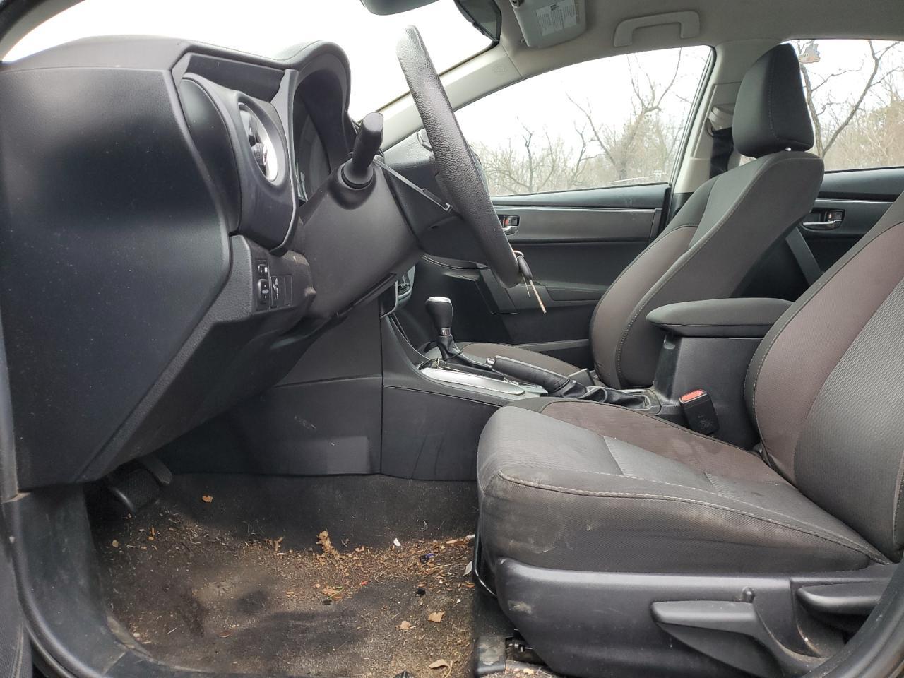 2018 TOYOTA COROLLA L - Фото 7