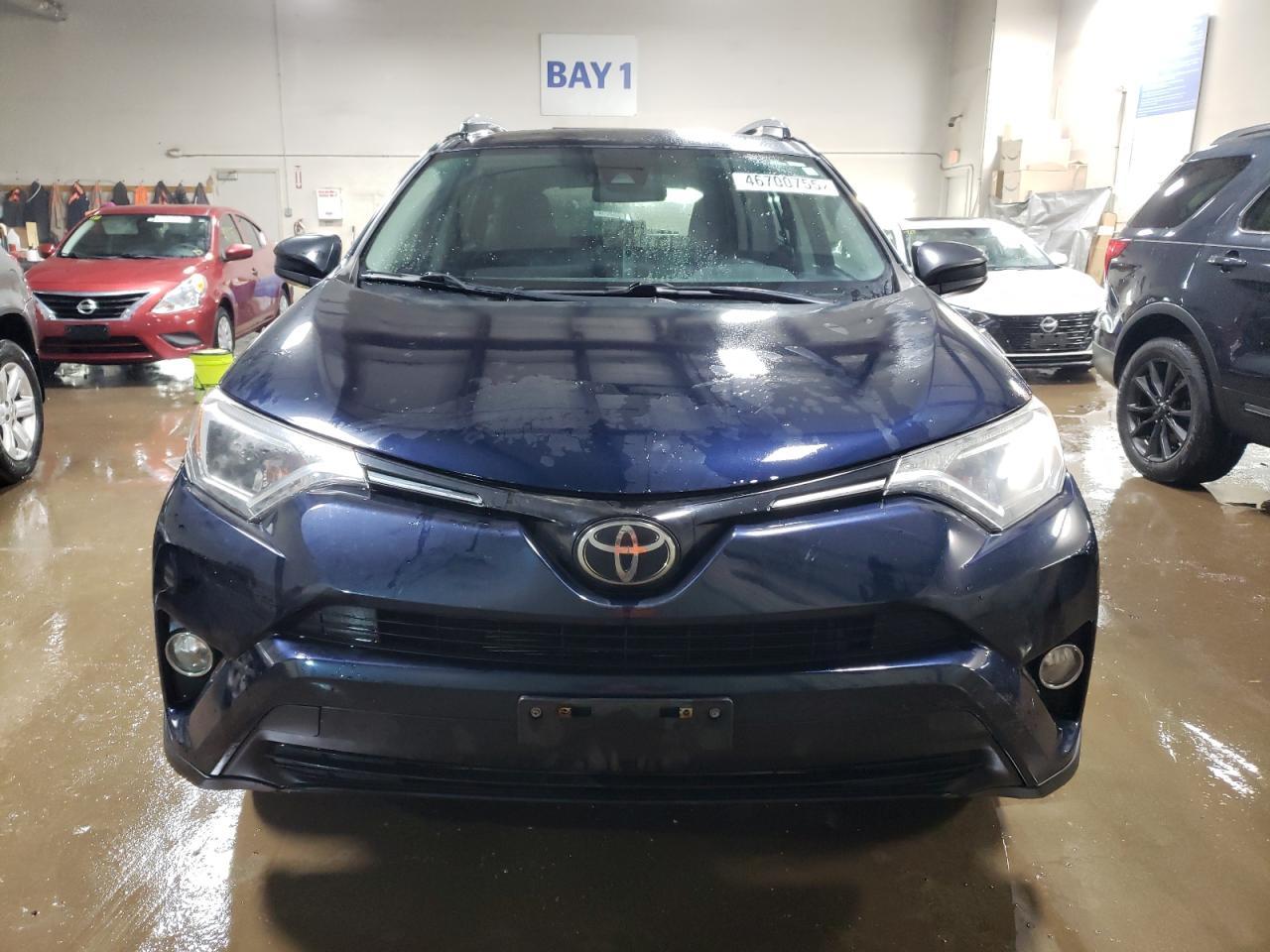 2017 TOYOTA RAV4 LE - Image 5