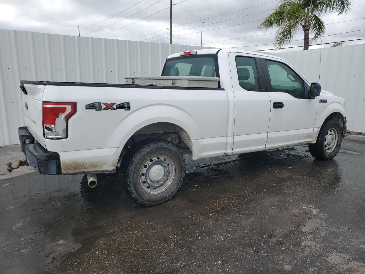 2017 FORD F150 SUPER - Фото 3